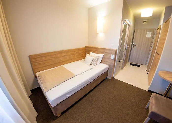 Kwatera prywatna Parkowa 3 *