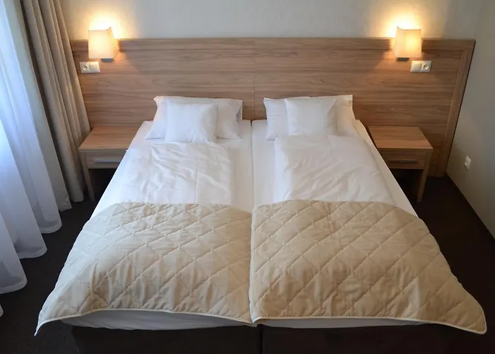 Parkowa 3 Polanica-Zdrój